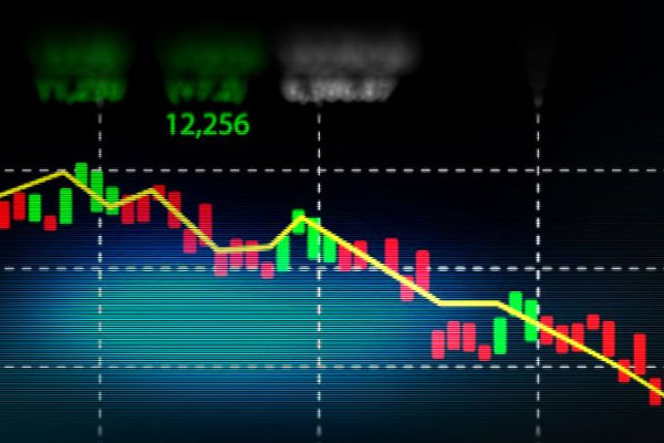 大型科技股多数下跌，能源股全线走低