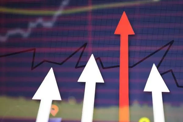 沪指继续走高站上3400点，创业板指震荡调整